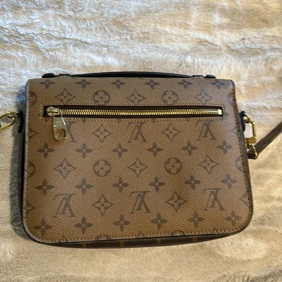 Louis Vuitton - Pochette Métis Reverse - Picture 4 of 6